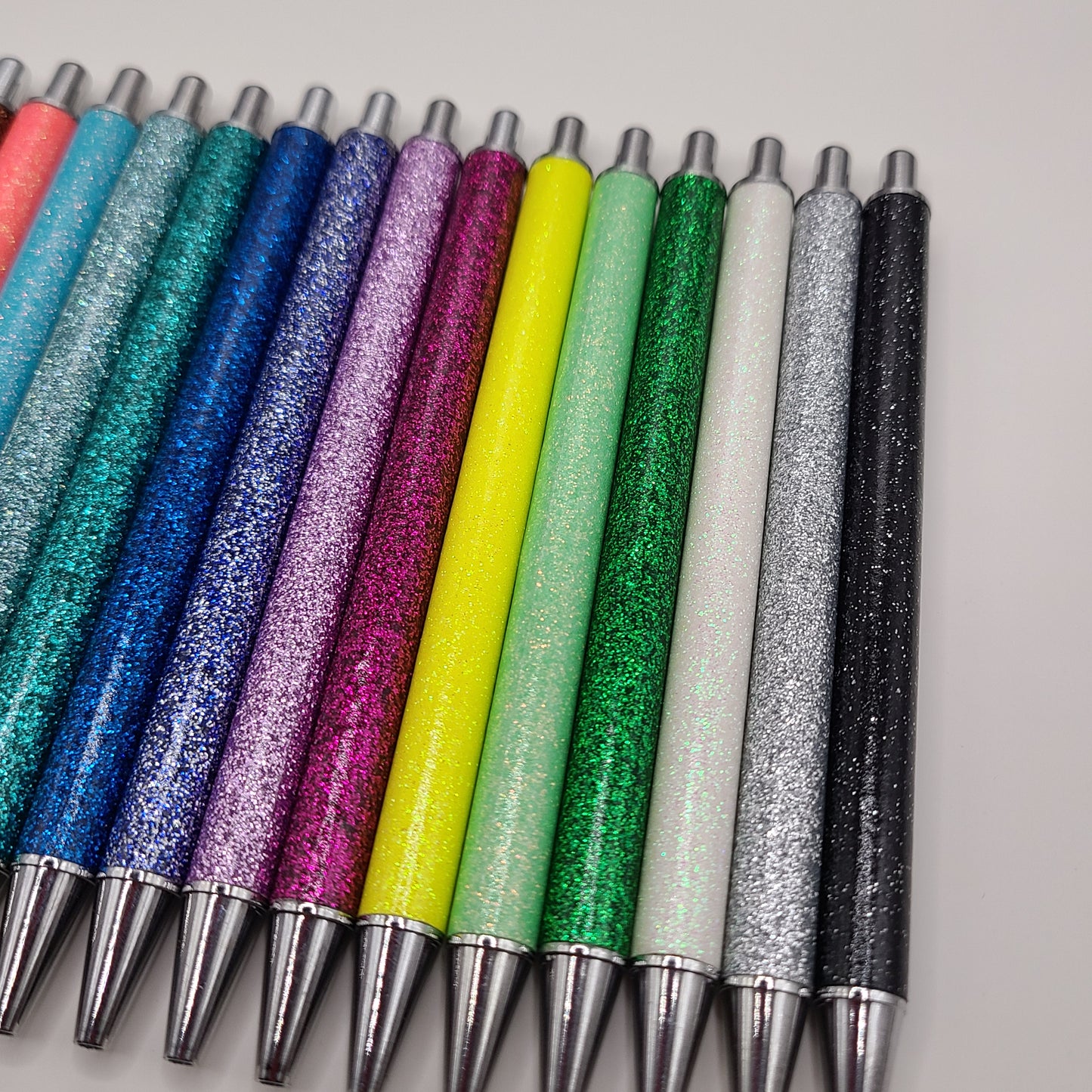 Smooth Glitter Ballpoint Pens